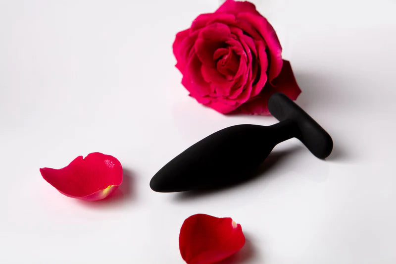 Vesta Vibrating Backdoor Plug - With Remote